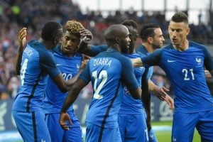 Blaise Matuidi of France celebrates his goal with Kingsley Coman of France and Lassana Diarra of France and Laurent Koscielny of France during the international friendly match between France and Cameroon at Stade de la Beaujoire on May 30, 2016 in Nantes, France. ( Photo by Andre Ferreira / Icon Sport )