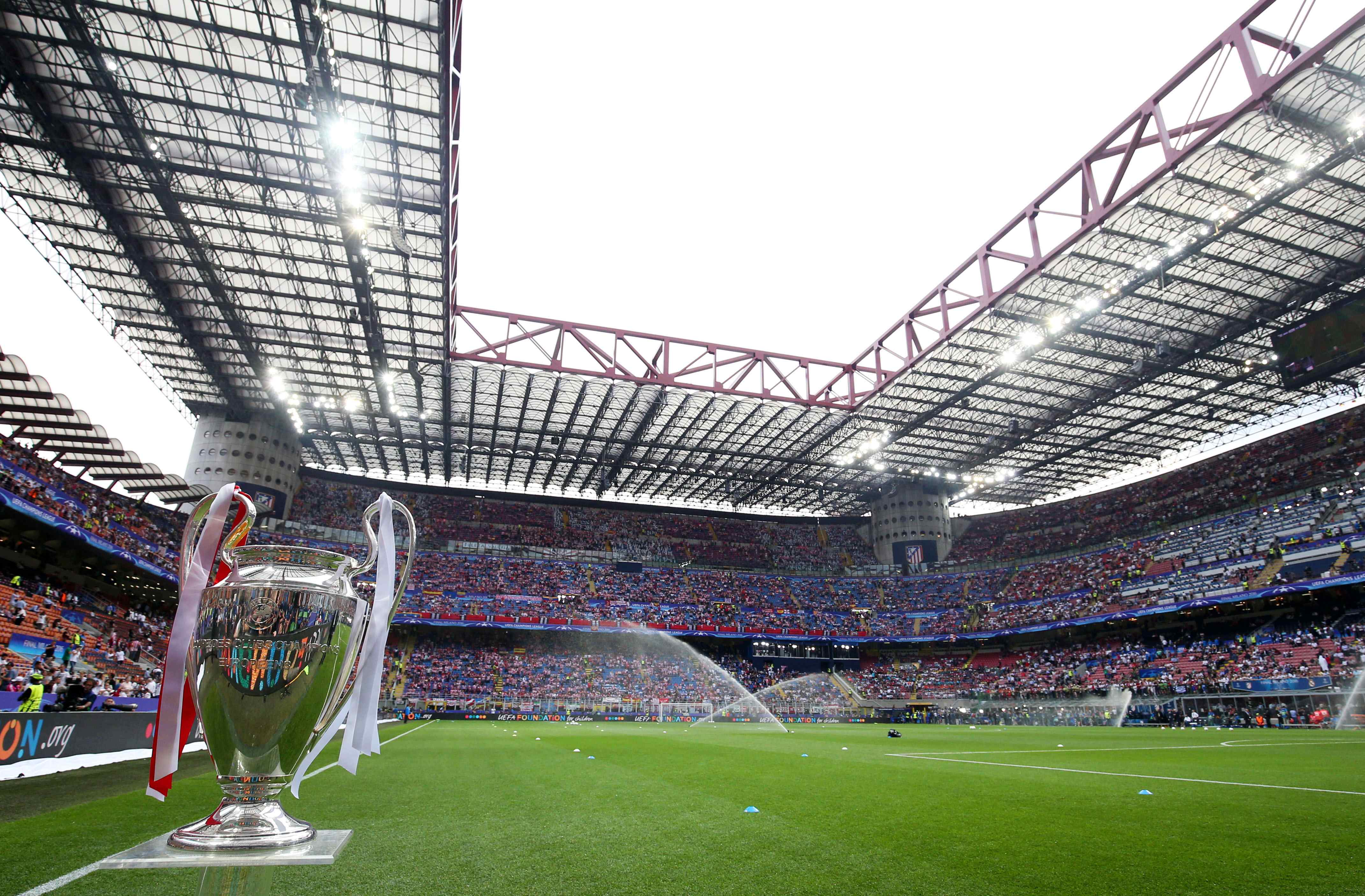 The Champions League trophy on display ahead of the UEFA Champions League final between Real Madrid and Atletico Madrid played at the Giuseppe Meazza Stadium (San Siro), Milan, Italy on May 28th 2016 Photo : McManus / Bpi / Icon Sport *** Local Caption ***