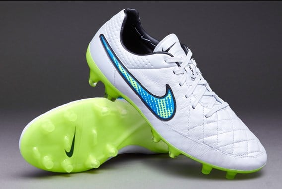 Nike Tiempo