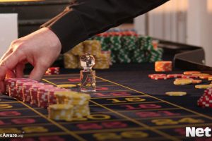 casino croupier counting