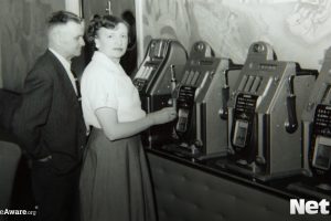 history of classic slot machines