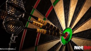 play darts game
